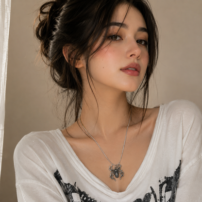 Vintage Spider Pendant Necklace for Women