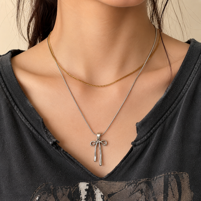 🎀 Minimalist Bow Pendant Necklace for Women