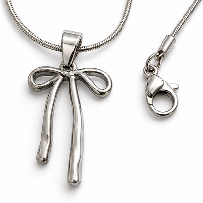 🎀 Minimalist Bow Pendant Necklace for Women
