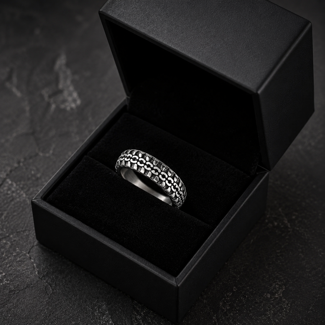 Tire Track Stainless Steel Ring – Silver Finish